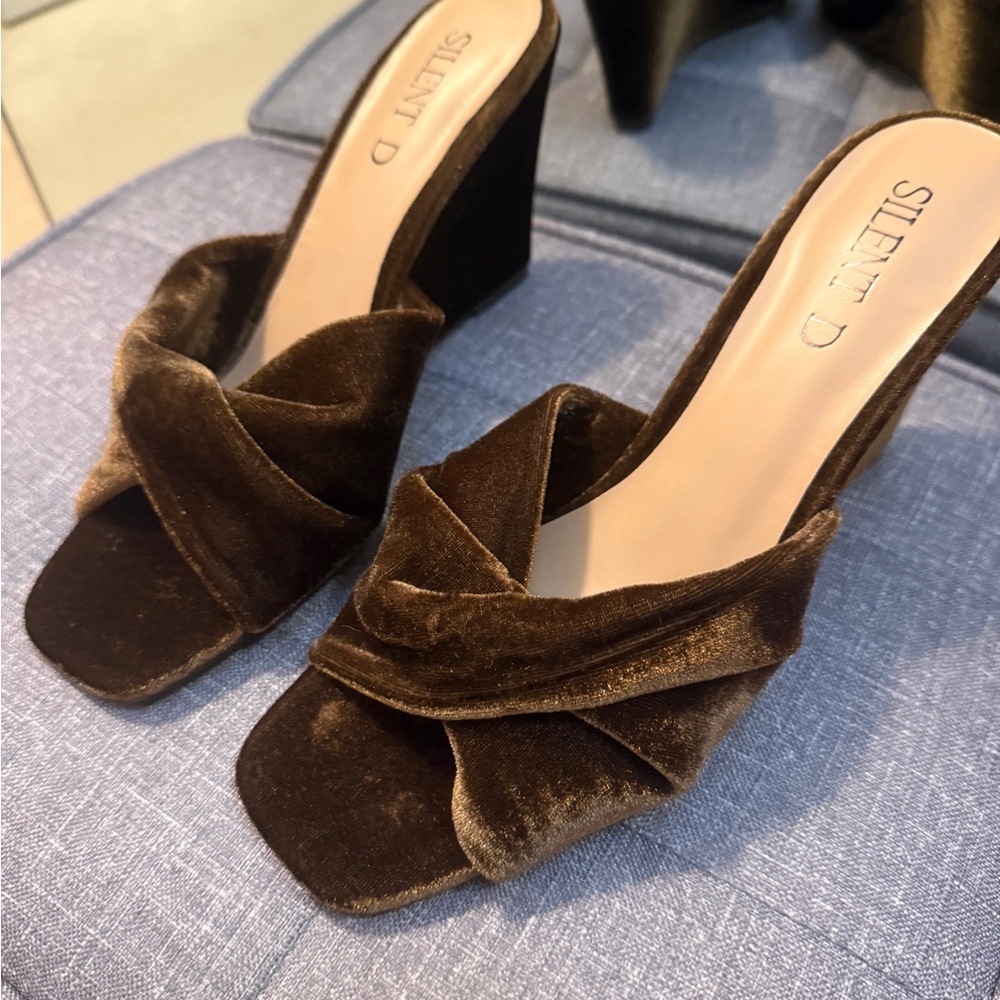 Silent D Velvet Twist Wedge Sandals in Brown